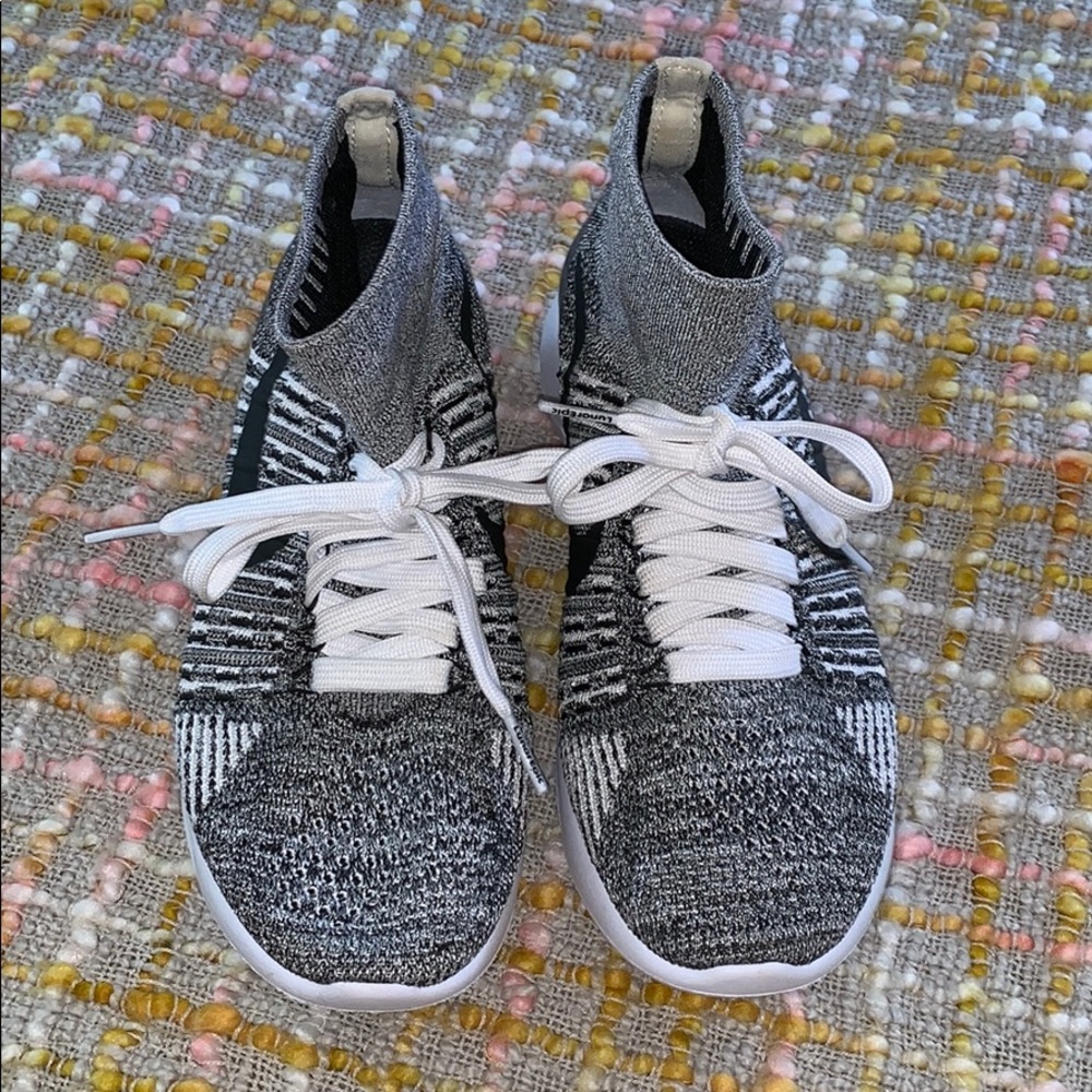 Nike Lunarepic Flyknit Hightop Sneakers